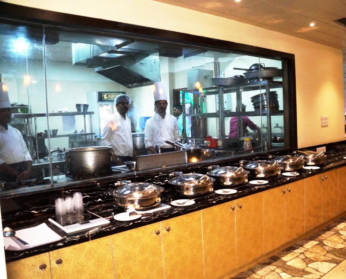 Hotel Shivoy Grand Varanasi Eksteriør billede