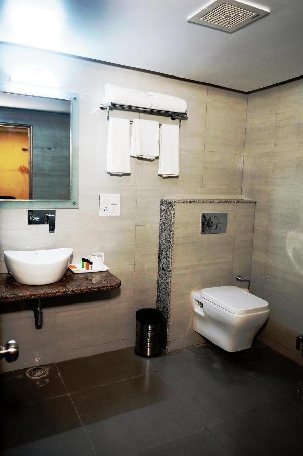 Hotel Shivoy Grand Varanasi Eksteriør billede